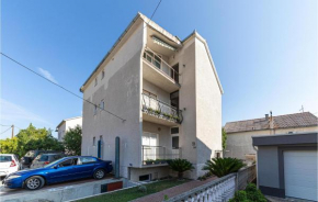Awesome apartment in Kastel Kambelovac with WiFi and 3 Bedrooms